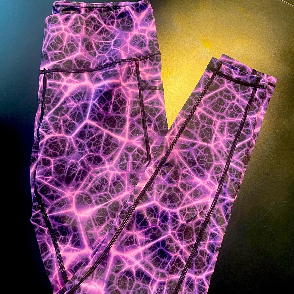 CVG purple lightning medium full length leggings